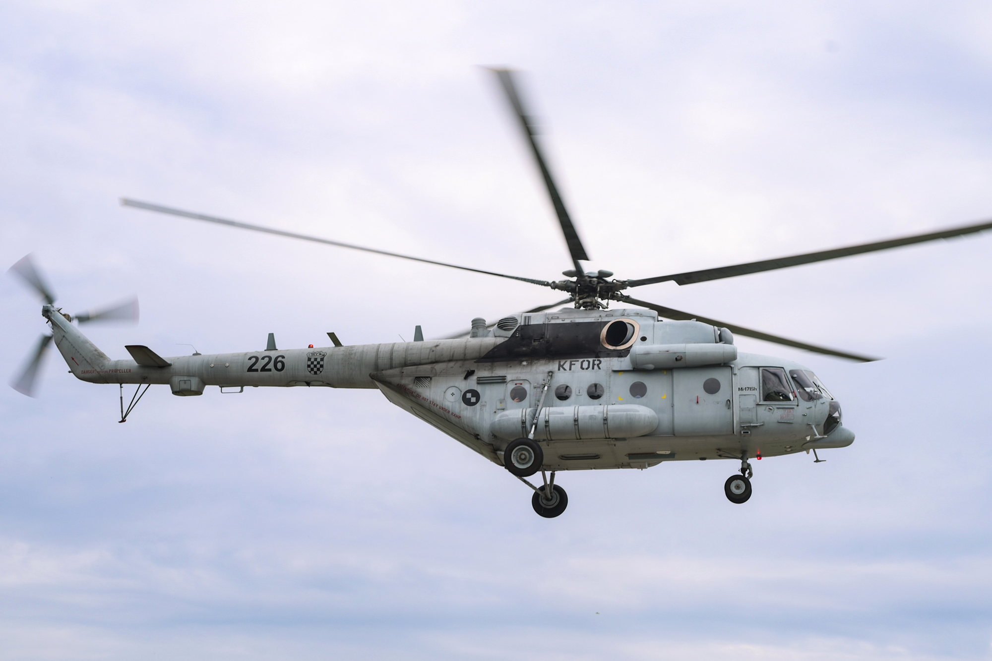 Dva hitna leta u jednoj noći: Helikopter HRZ-a prevozio pacijentice u Split