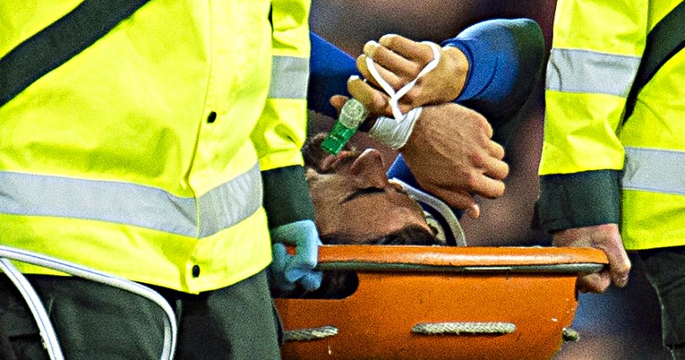 Andre Gomes pušten iz bolnice nakon operacije