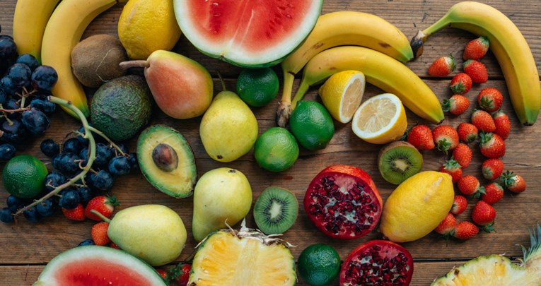 Istraživanje otkrilo koje voće i povrće ženama najviše pomaže u gubitku kilograma