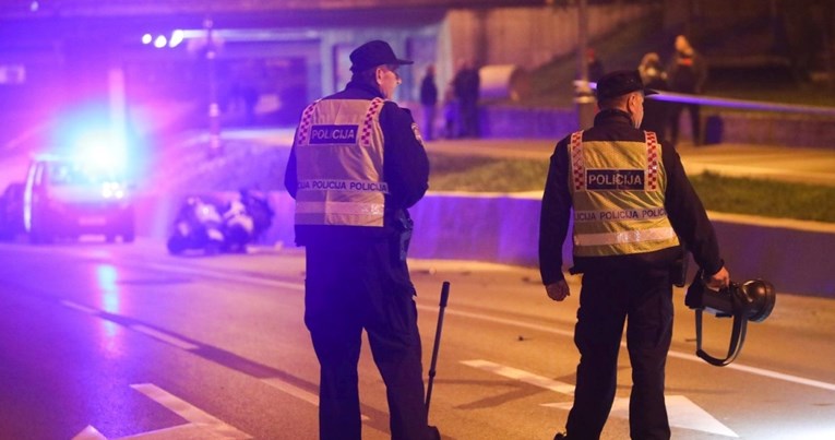 Potjera u Karlovcu. Bježao policiji, udario u auto, odbio alkotest