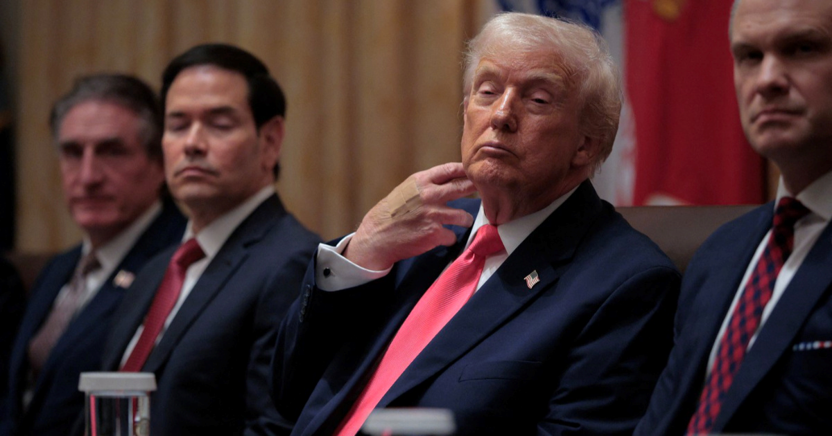 Za&#x161;to Trump nosi flastere na rukama? Bijela ku&#x107;a dala neobi&#x10D;no obja&#x161;njenje