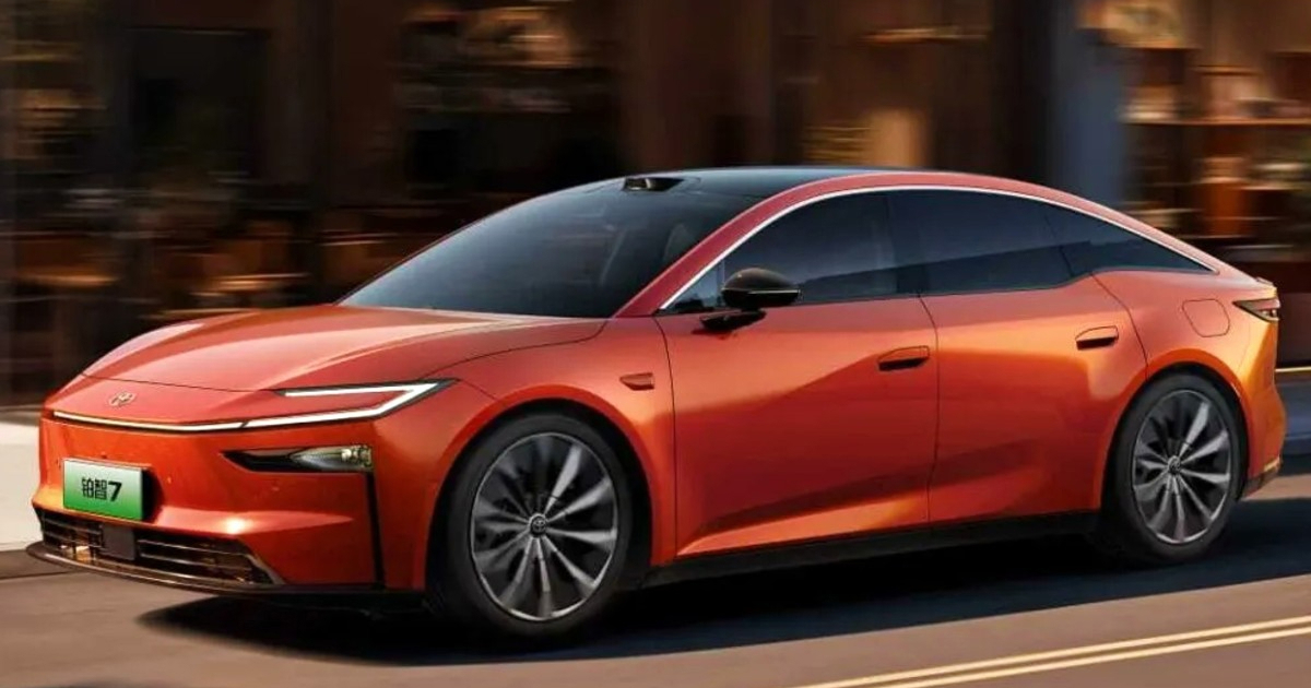 Toyota u Kini prodaje luksuznu električnu limuzinu od pet metara po cijeni Yarisa