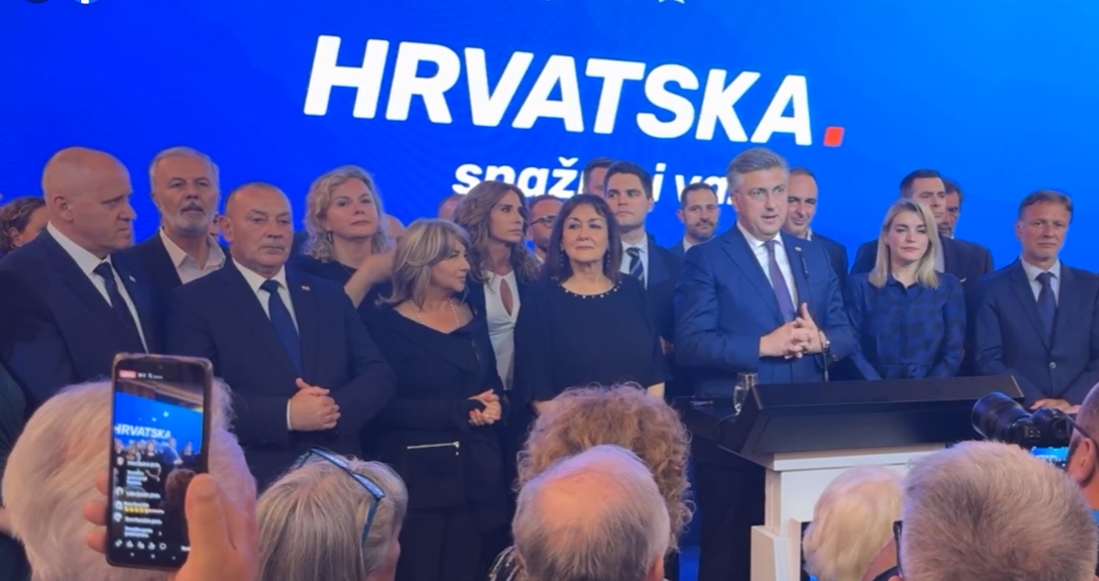 VIDEO Plenković u pobjedničkom govoru: Ovo je zahvala za 12 Rafalea koji čuvaju nebo