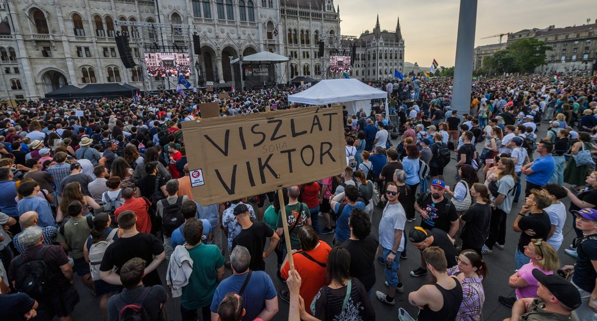 15.000 prosvjednika na trgu u Budimpešti. Skandirali su: Rusi, idite kući