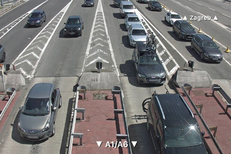 Gužve na autocesti prema moru