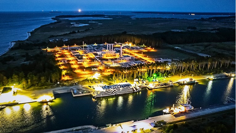 Njemačka gradi još jedan LNG terminal: "Spremnici plina su popunjeni preko 90 posto"