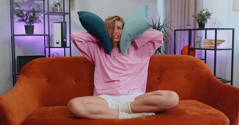 Susjedi iz pakla? Pogledajte poruku koju je cura ostavila susjedima zbog bučne djece