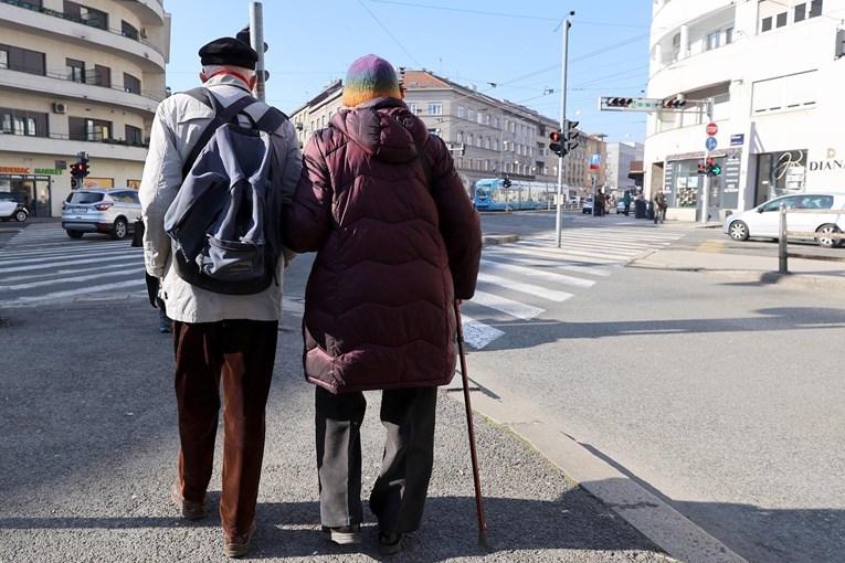 Obvezni mirovinski fondovi oporavili se u travnju, imovina dosegnula 23.9 mlrd. eura