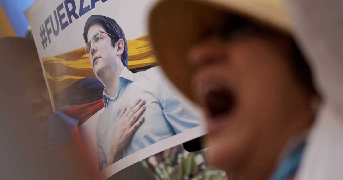 Umro kolumbijski senator (39). Prije dva mjeseca upucan u glavu usred govora