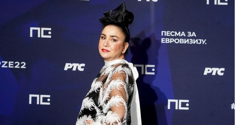 Alka Vuica na srpskoj verziji Dore privukla pažnju odvažnom haljinom