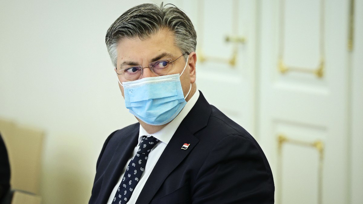 Plenković: Ljudi umiru zbog neracionalnog straha od cjepiva