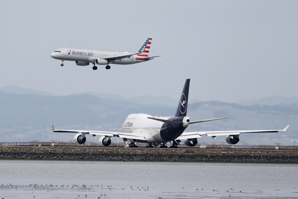Zalihe avionskog goriva u Kaliforniji pale na minimum zbog rata u Iranu