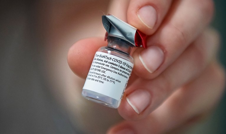 BioNTech upozorava na mogući manjak u opskrbi cjepivima protiv korone
