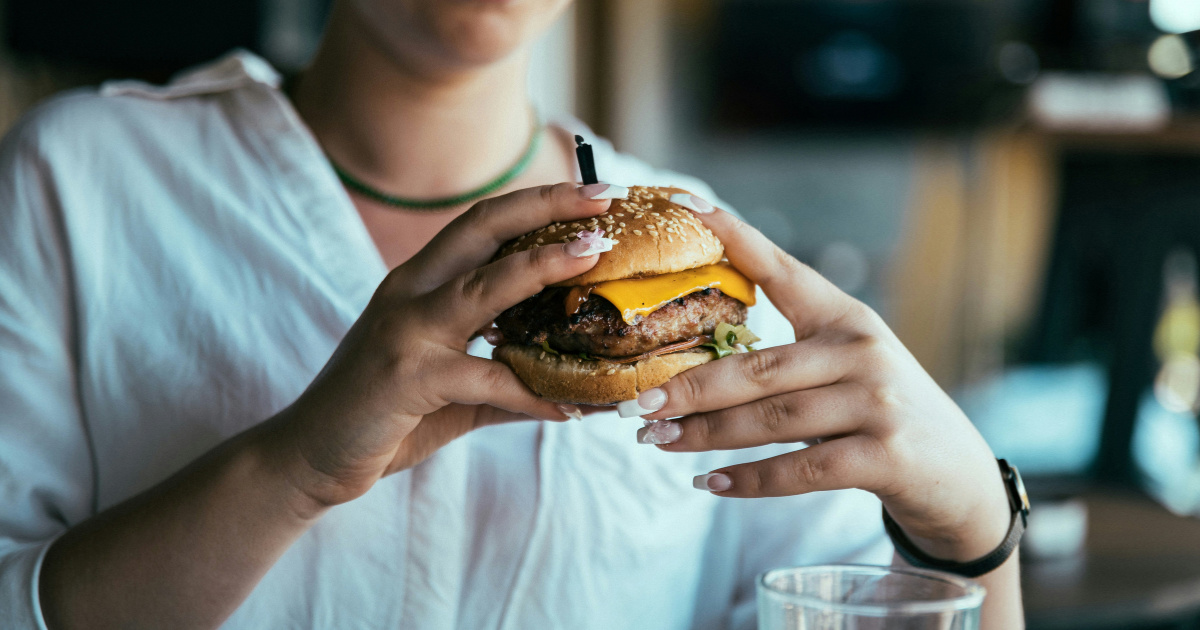 Najgore prehrambene navike koje ugrožavaju zdravlje srca, prema kardiolozima