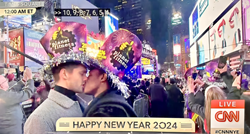 CNN je prikazao dva tipa kako se ljube u ponoć na Novu godinu i - nastala je drama