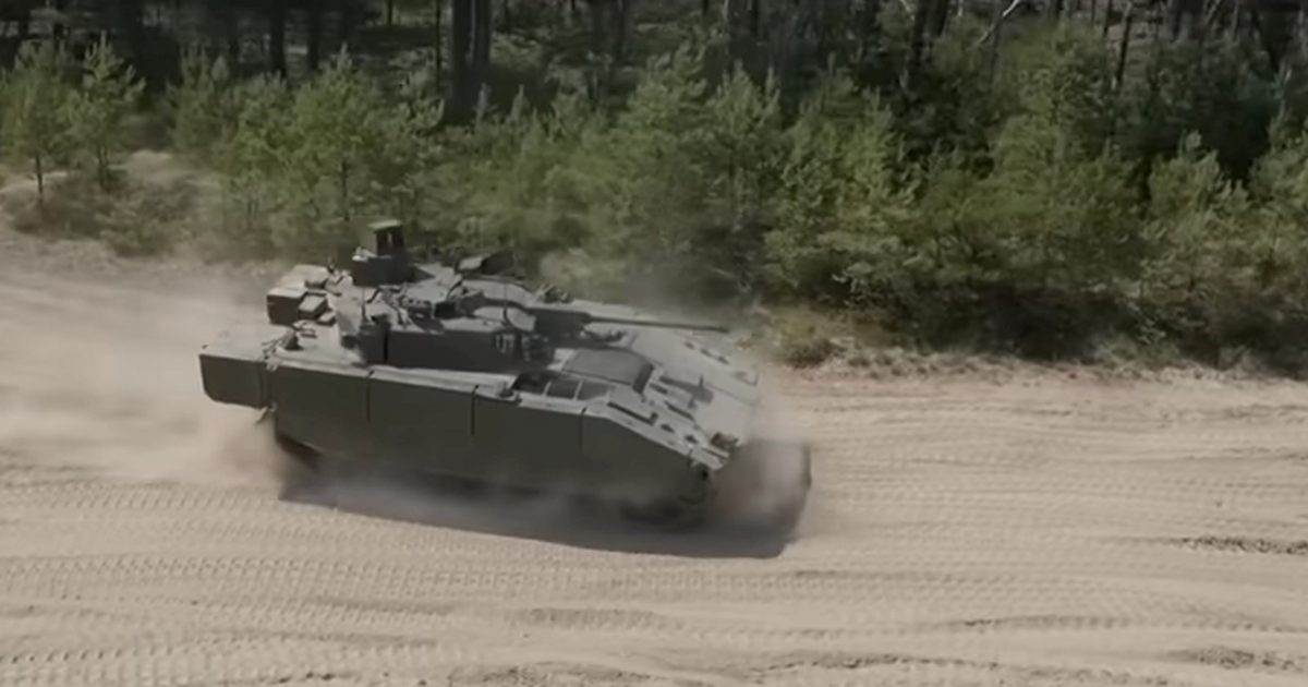 Britanska vojska obustavila upotrebu oklopnjaka. 30 vojnika imalo zdravstvene tegobe