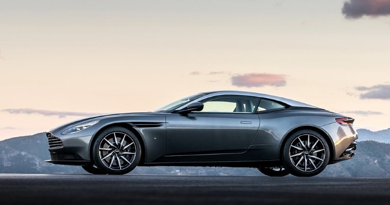 Aston Martin DB11 je jedan od najljepših automobila, evo kako ga unakaziti