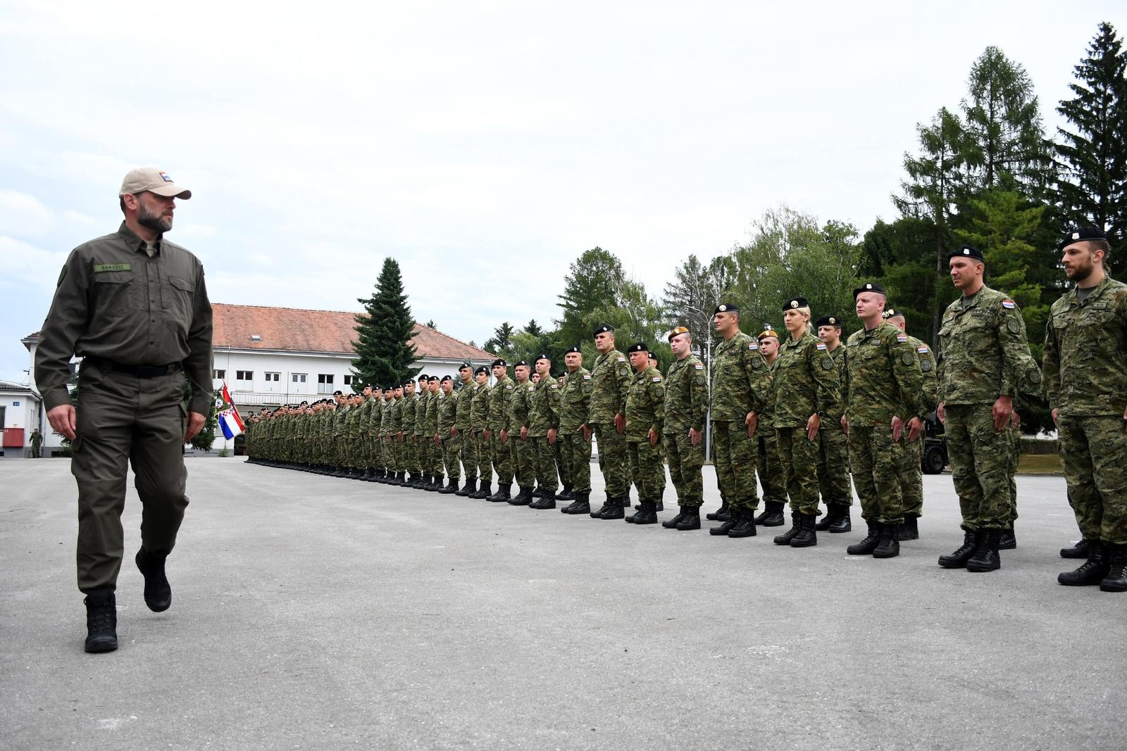 Banožić: Interes za vojnim rokom opada zbog sigurnosnog konteksta, ne zbog svađa