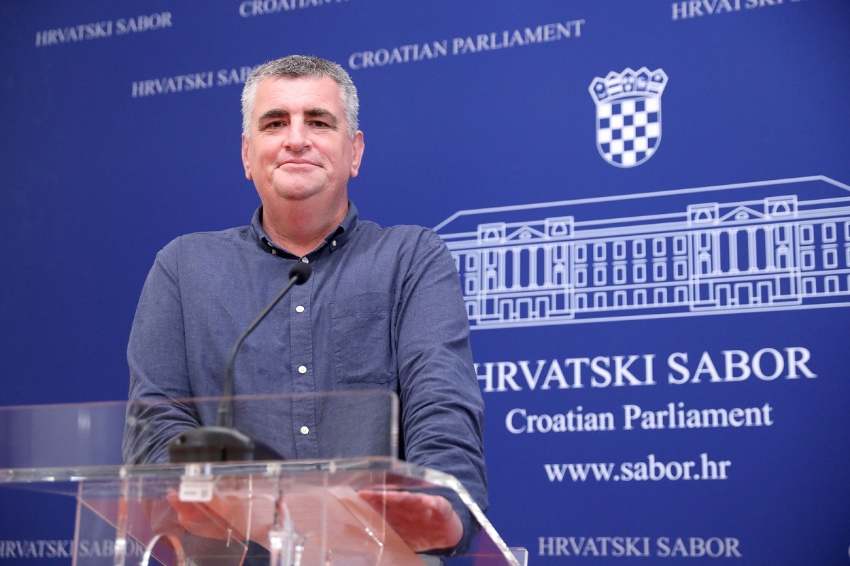 Zbog ilegalnih migranata Bulj traži angažiranje vojske na granicama