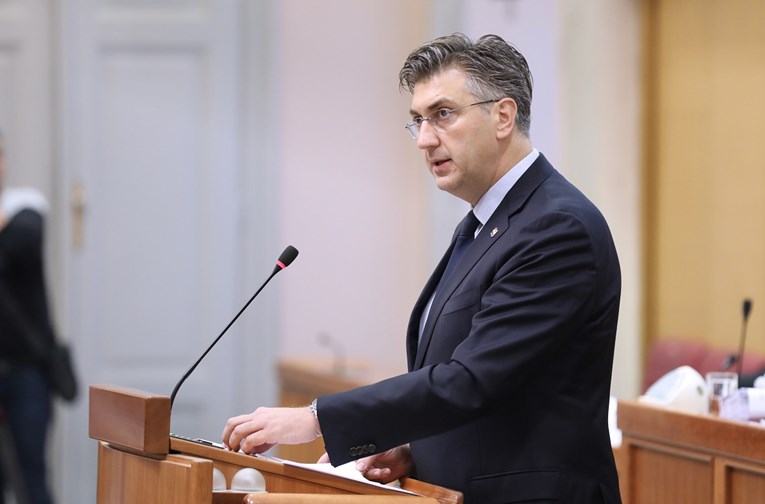 Plenković hvalio novi proračun, govorio da vlada provodi reforme