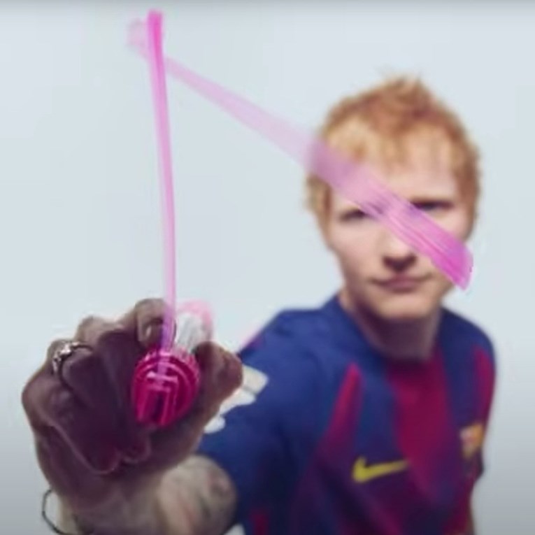 Barcelona će protiv Reala igrati u dresovima s logom Eda Sheerana