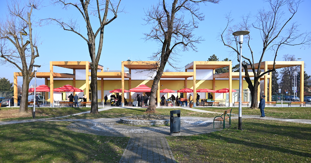 Tomašević otvorio tržnicu u Vrapču