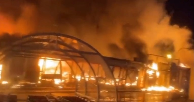 Požar u Moskvi, gorio veliki trgovački centar
