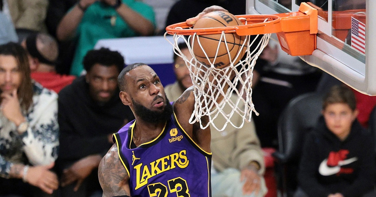 LeBronove suze tijekom minute odmora u Clevelandu, uvjerljiv poraz Lakersa