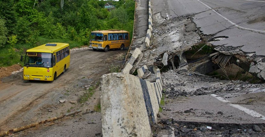 Ukrajina: Rusi su granatirali konvoj za evakuaciju civila, ubijeno 20 ljudi