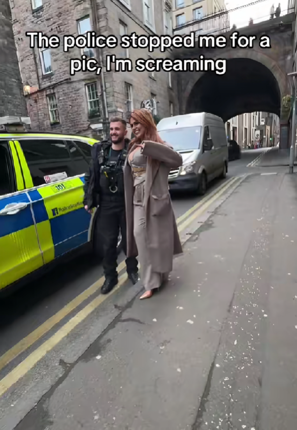 Policajci kažnjeni nakon selfija s influencericom na ulici, sada dobili odštetu