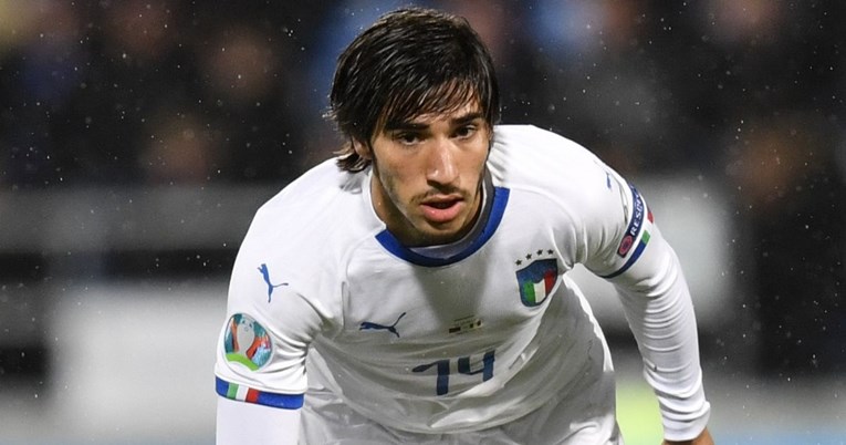 Izgleda kao Pirlo, igra kao Gattuso i košta 300 milijuna eura: "Modrić mi je idol"