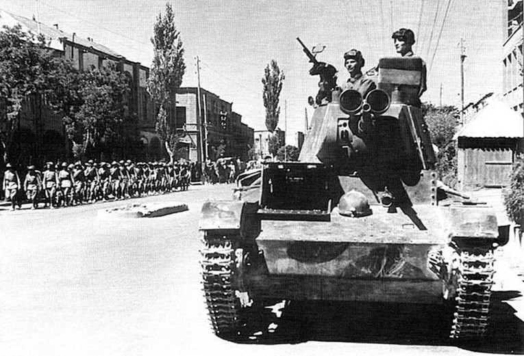 Iran nije bio saveznik Hitlera. Britanci i Sovjeti su ih napali i osvojili u par dana