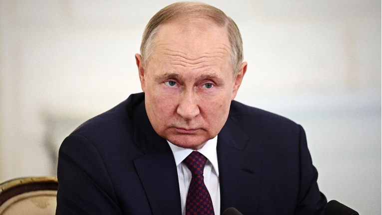 Putin: Ne prekidamo sporazum o izvozu žitarica, samo ga suspendiramo