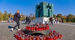 Ljudi obilaze vukovarska groblja: "Nadam se da naši unuci to nikada neće doživjeti"
