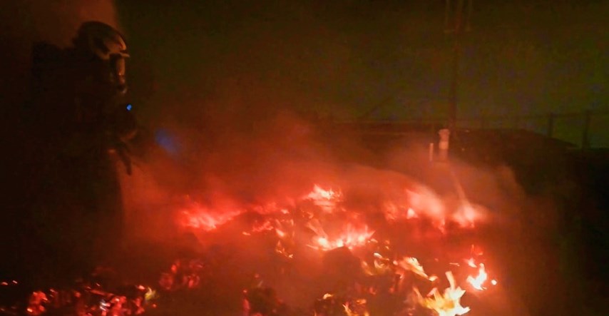 Vatrogasci pokazali fotku požara nebodera na Trgu bana Jelačića u Zagrebu