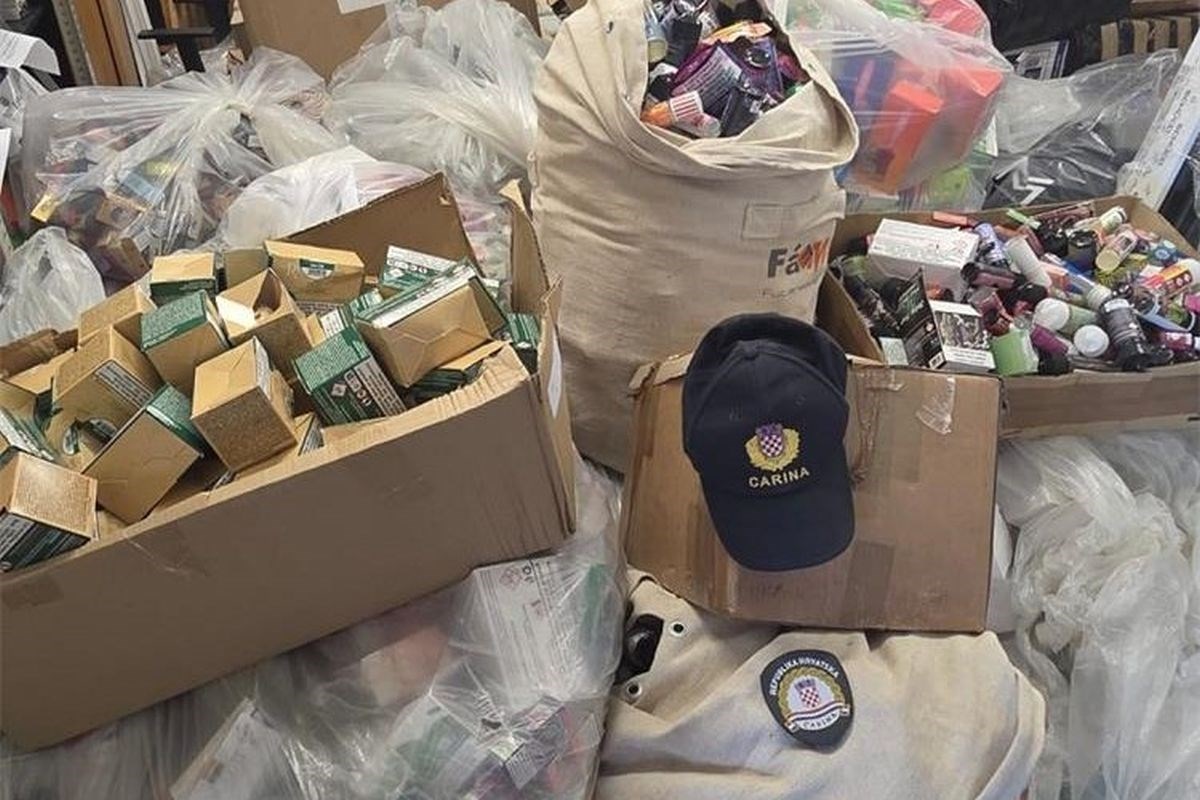FOTO U Hrvatsku pokušao ilegalno uvesti gotovo 1000 litara e-tekućina