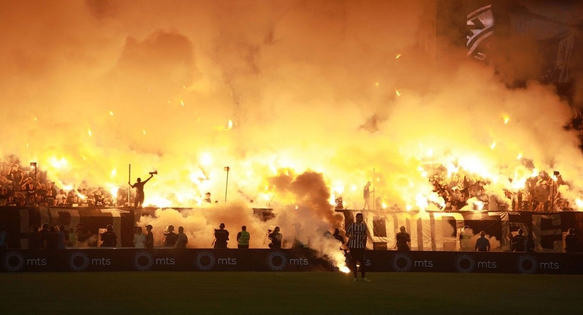 Grobari pokopali Partizan. UEFA žestoko kaznila Beograđane zbog njihovih navijača