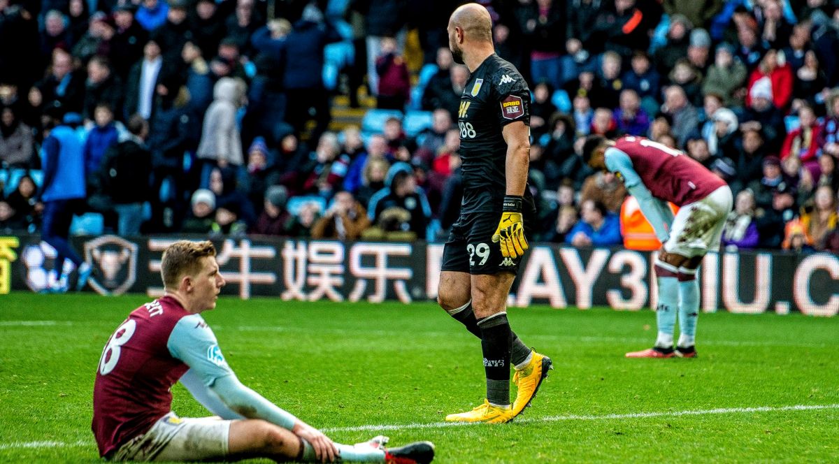 Aston Villa smanjila plaće igračima za 25 posto