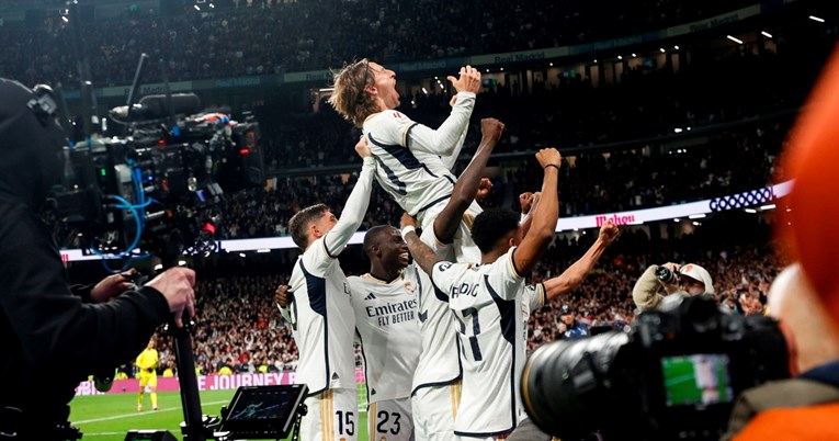 Carlo Ancelotti: Moram vam reći zašto navijači plješću Modriću