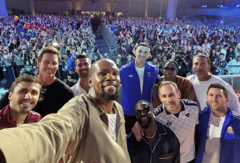 Najskuplji selfie SP-a: Messi, Đoković, Brady, Durant, Rodri...