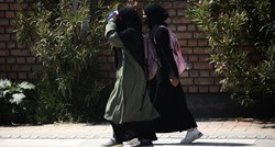 Francuska će u školama zabraniti nošenje abaje, široke i dugačke muslimanske halje