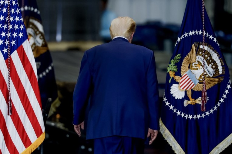 Trump: Razmatram napad na Iran