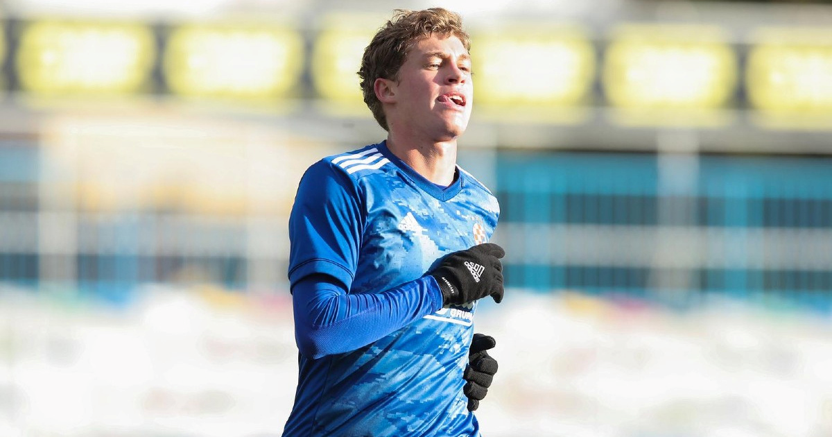 Bio je član Dinamove zlatne generacije s Gvardiolom i Šutalom. Sada nema klub