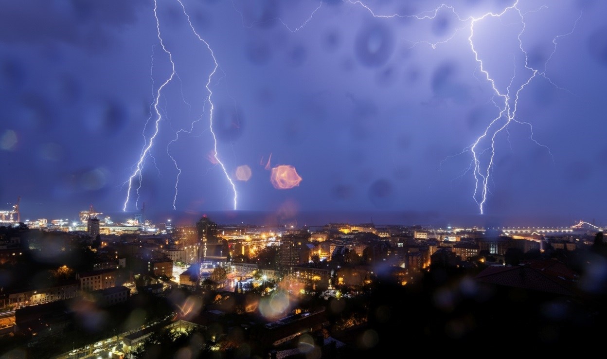 DHMZ objavio priopćenje. Stiže promjena vremena, moguće pijavice, poplave...