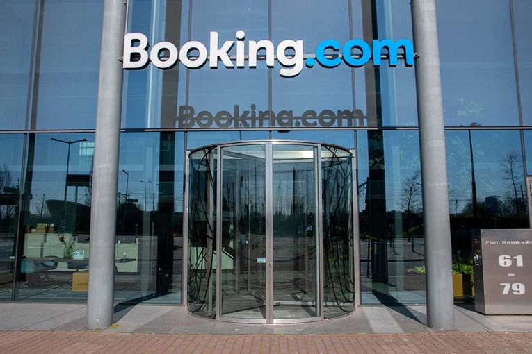 Booking.com zatvara ured u Splitu