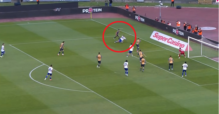 VIDEO Pajač je sudio penal za Hajduk pa ga poništio. Je li donio dobru odluku?