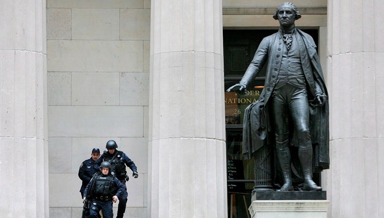 Zbog prijetnji Trumpovih pristaša zatvoren spomenik Georgeu Washingtonu