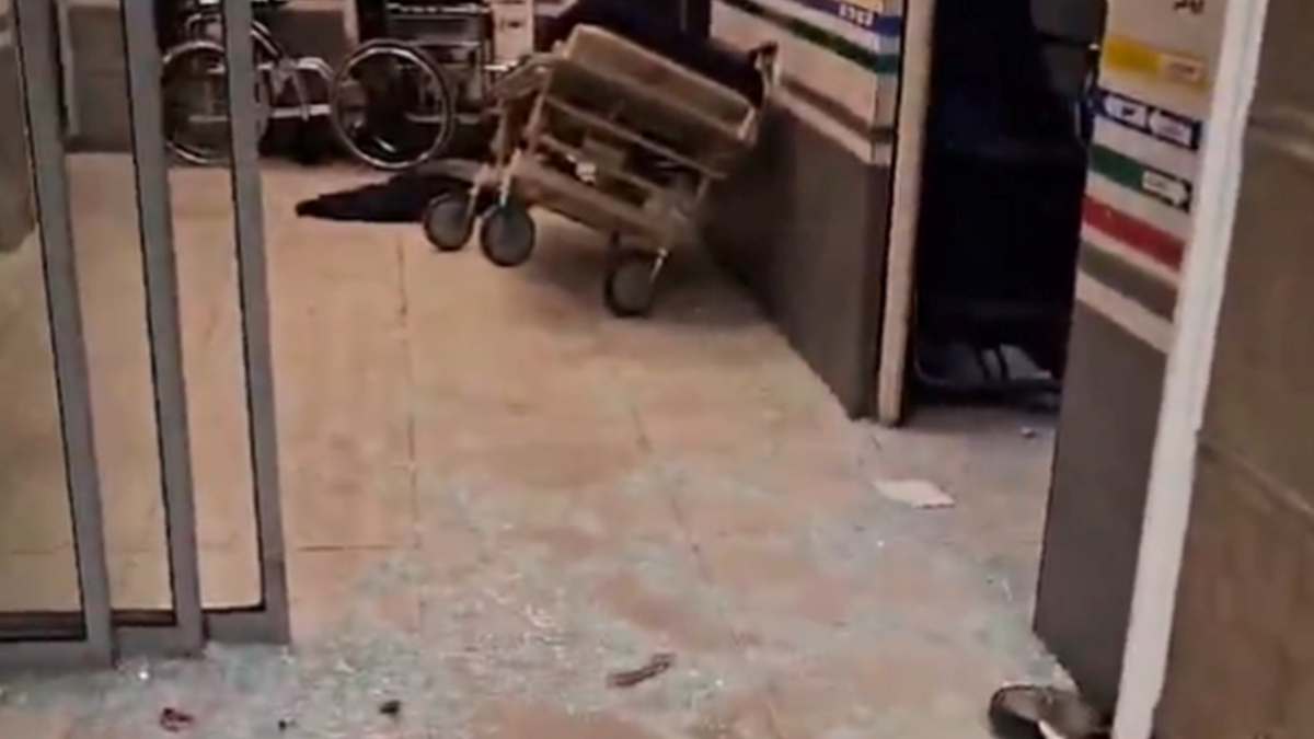 Pogođena bolnica u Teheranu