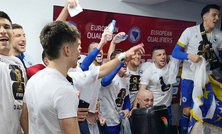 Barbarez je držao presicu. Pogledajte što je slijedilo