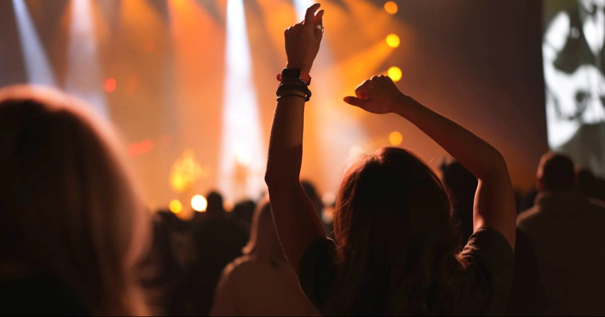 Policija po Zadru lovila maloljetnike u noćnom izlasku